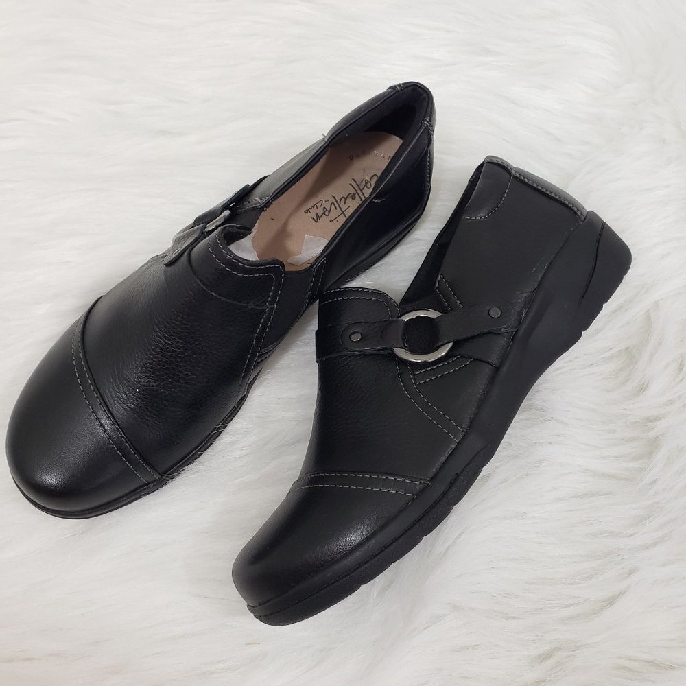 Clark's NWOB Cheyn Fame‎ black leather slip on comfort shoes woman's size 7